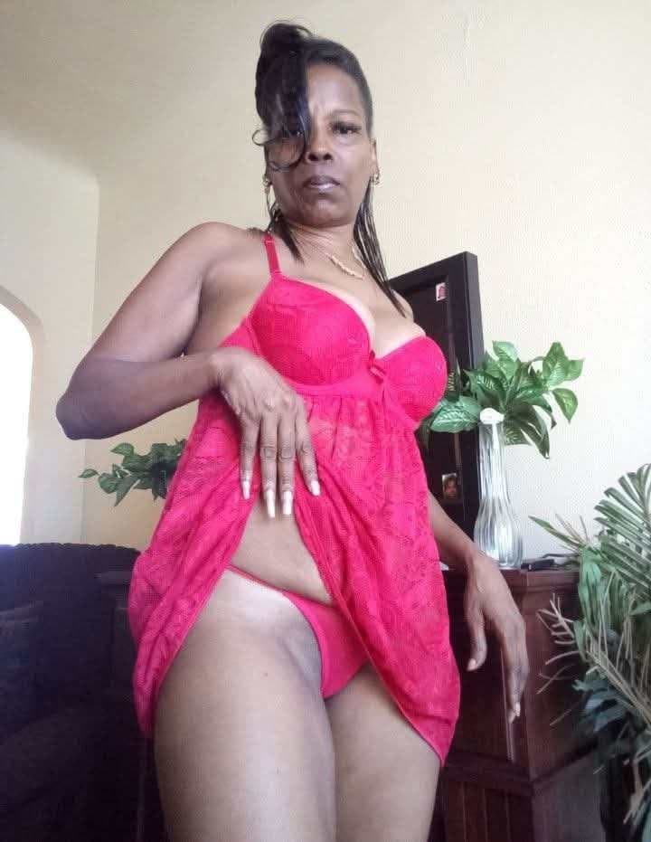 SEXY CARMELA JOHANSON