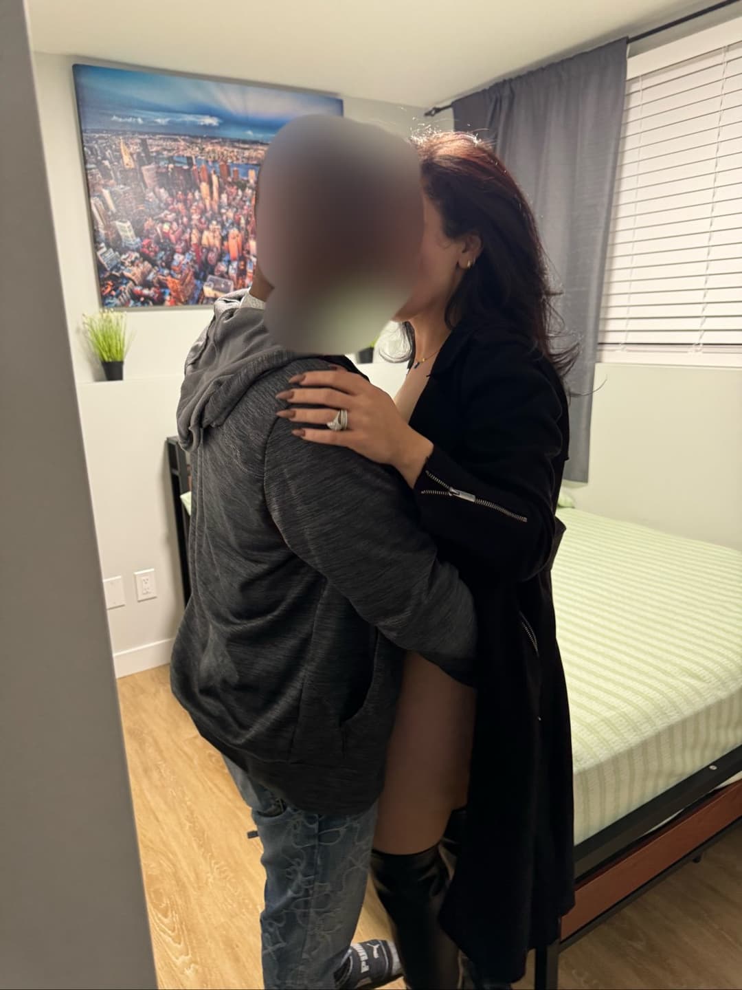 Hotwife Nusa visiting bbc. Husband watching wife getting fucked by bbc