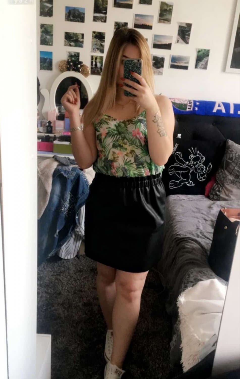 His french gf Megane has such a fuckable cumface