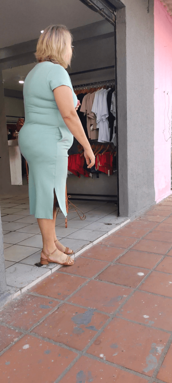 Crente do bundão cheio de celulite