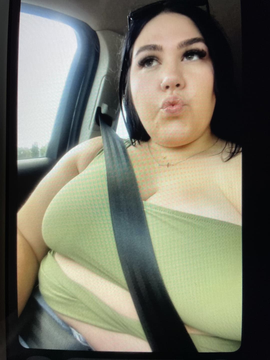 Kik meadll00, thoughts on Kaylin the homewrecker..?