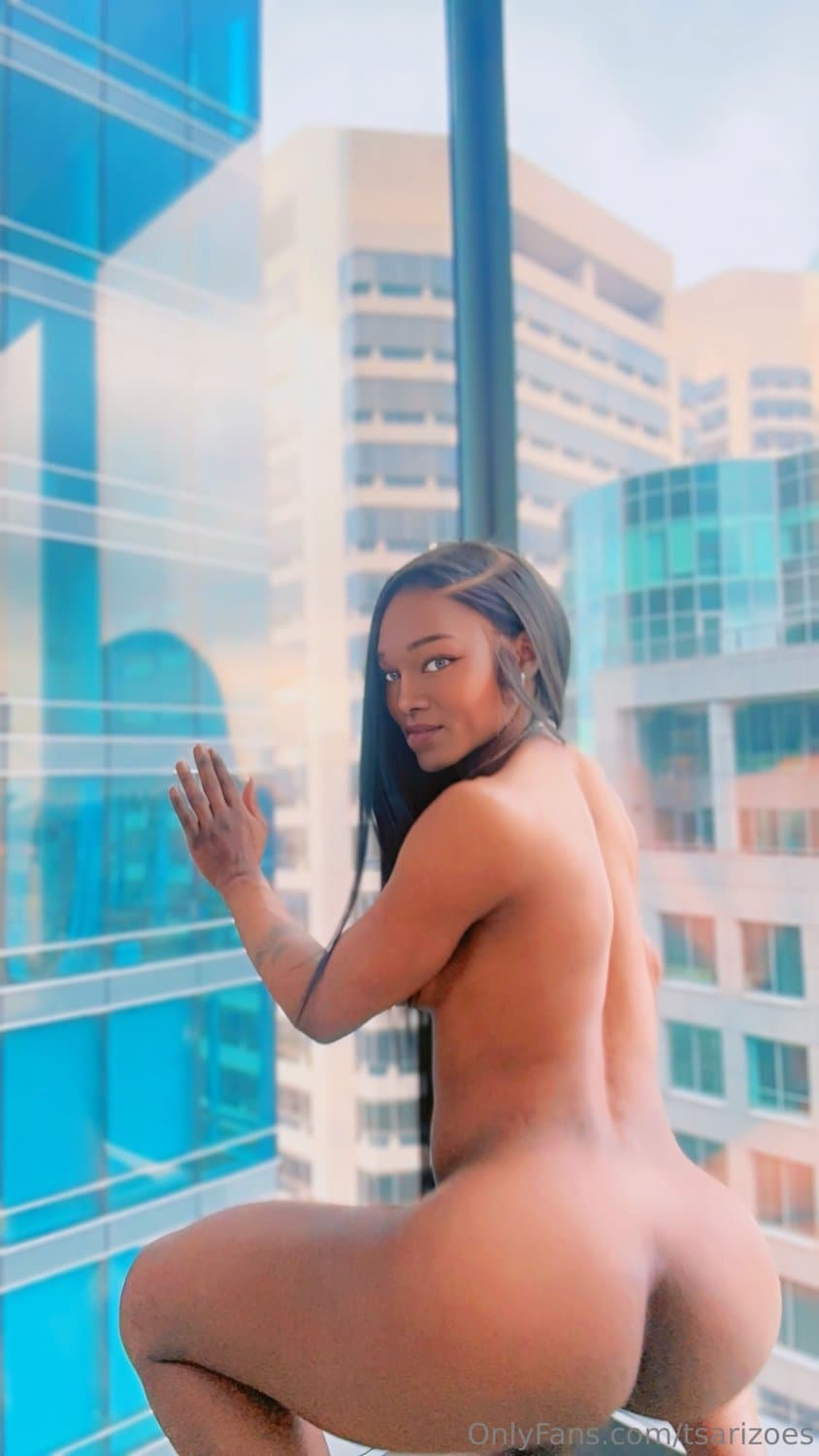 Ari Zoes Monster BBC Trans Gets Dick Sucked ?? (Trans Fucking Guy, Solo, Threesome, Cumshot)