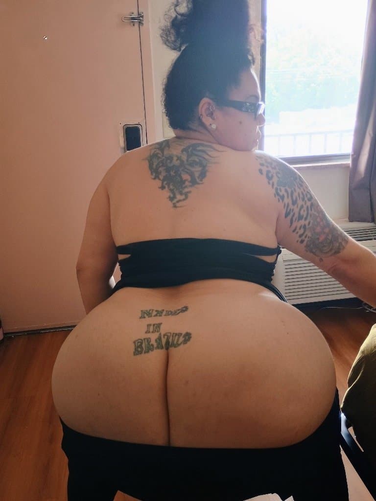 PERFECT THICK MOM. Mature bbw big booty milf cougar Latina CULONA MADURA HERMOSA
