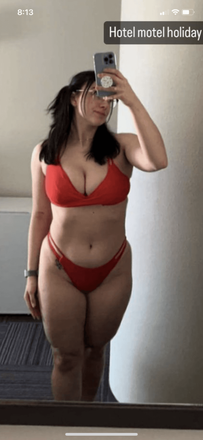 She squeezes her big tits so good and looks amazing kissing her girl