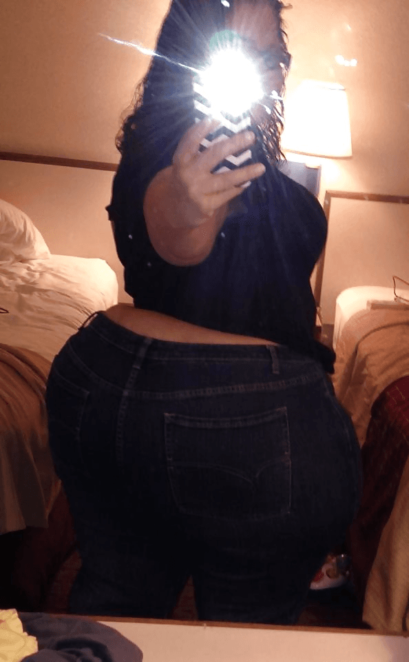 M3Ga BoOty maTur3 Mami C@NdI!