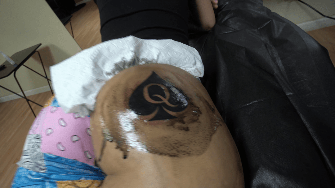 Getting QoS Tattoo- QUEEN OF SPADES TATTOO