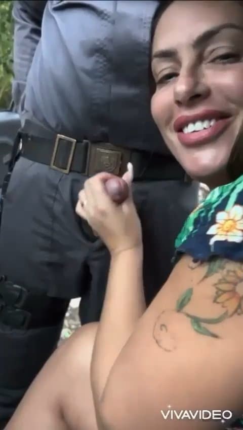 Culona Hot Wife Latina Sucks off Cop