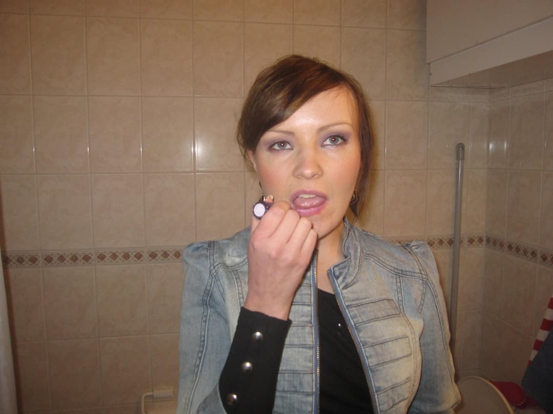 Click to view full size 18 years old teen whore slut shits and wipes her dirty ass - toilet whore does not care privacy