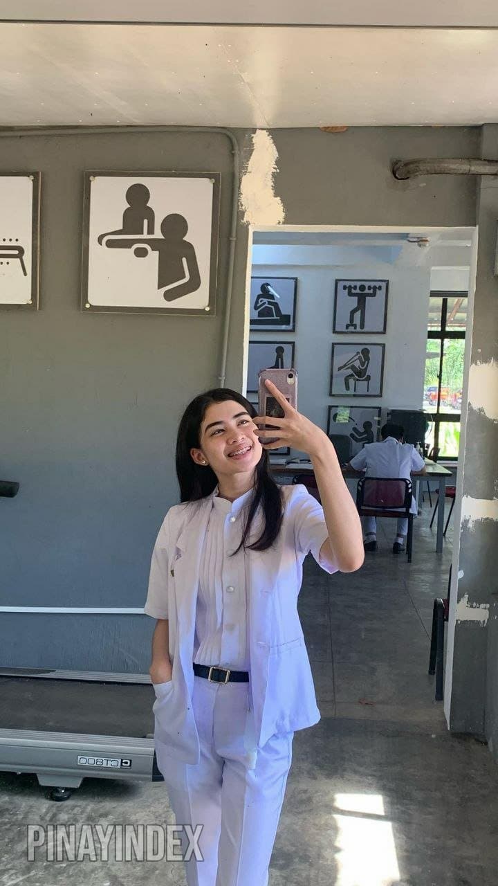 Pretty Pinay Nursing Student