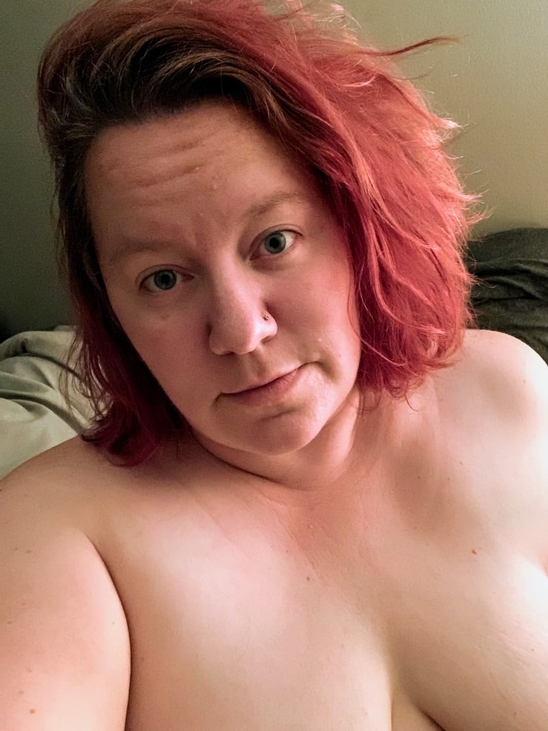 More bbw slut jen with fat ass hairy pussy fat tits!  Just love her spread pussy