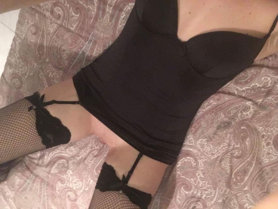 Hot pussy amateur wife horny