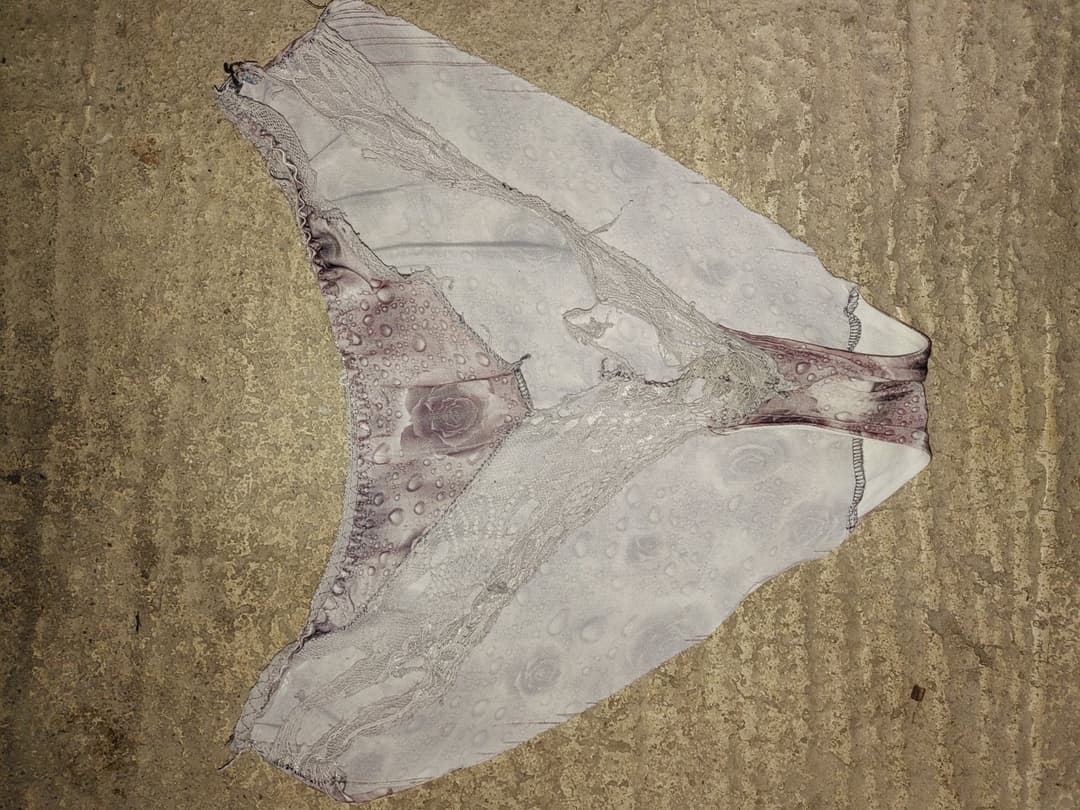 Fetiche, calzones de mi cuñadita y suegra sucios