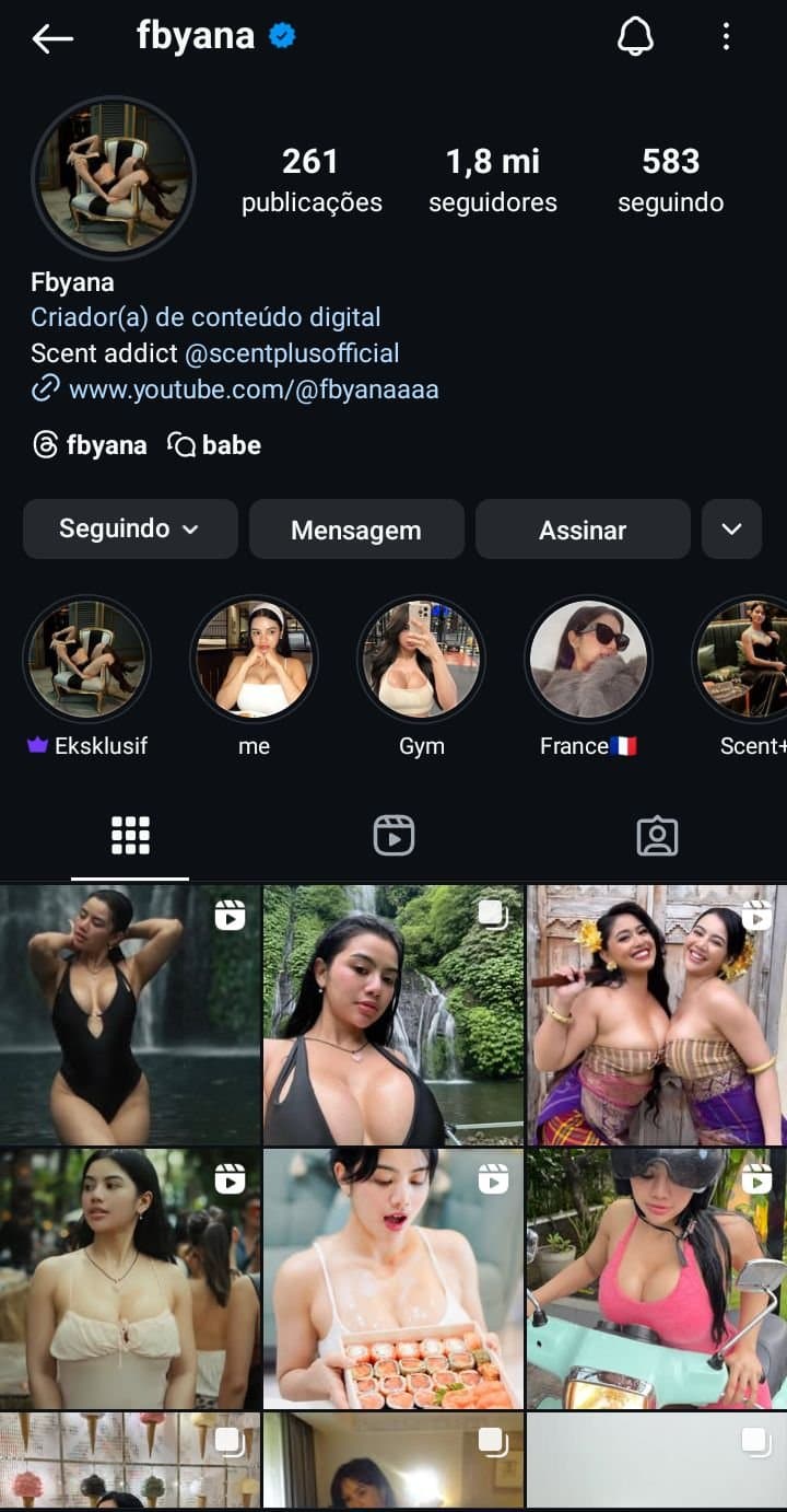 A hot woman in the forest ?