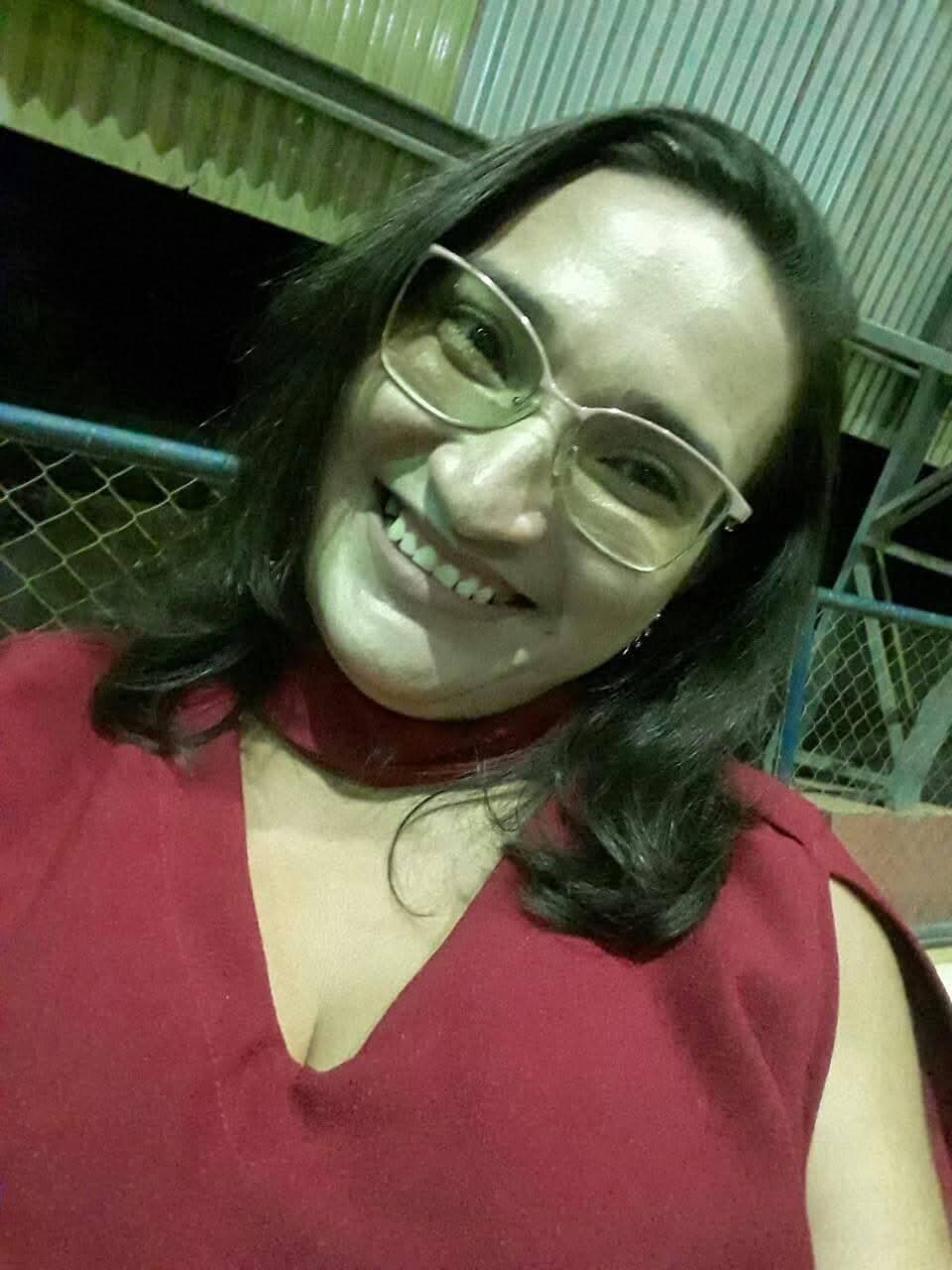 tia Leninha, a tia puta do meu amigo