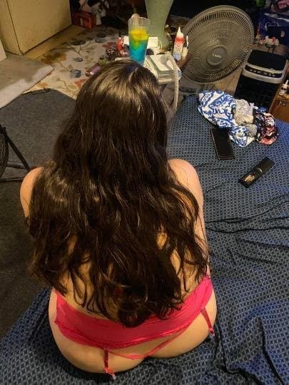 REAL MOMS PHONE. Bestfriends drunk mom passed out so friend went thru her phone