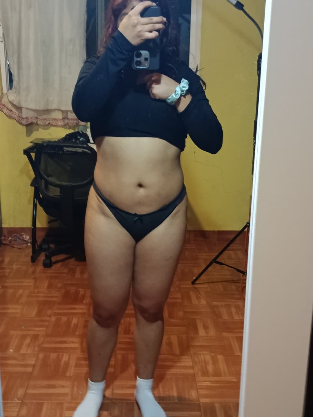 zorra piernuda en calzones