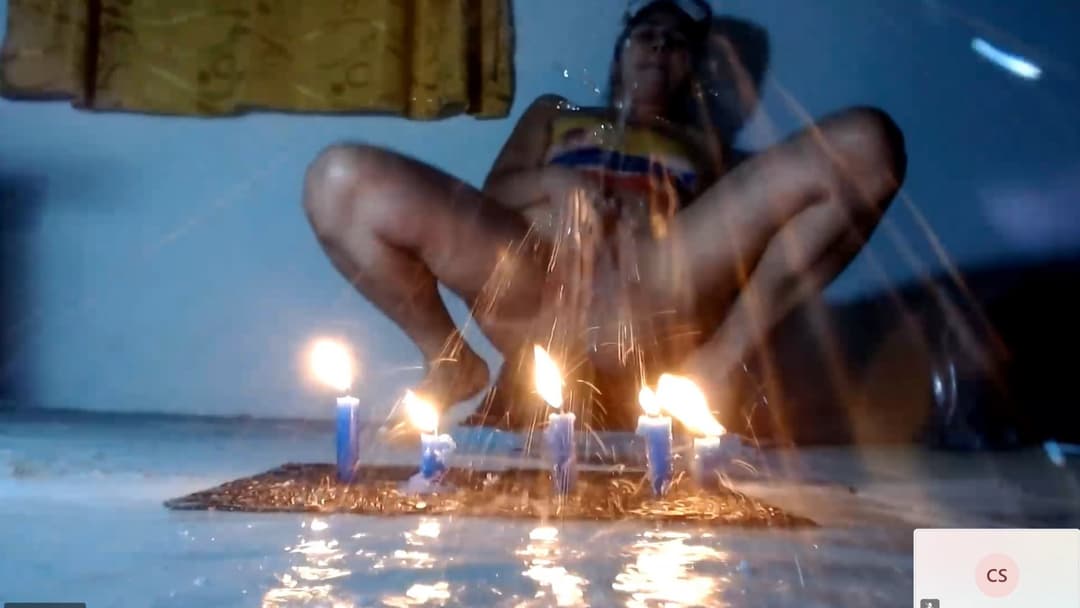 Mighty Candle Squirts Janet