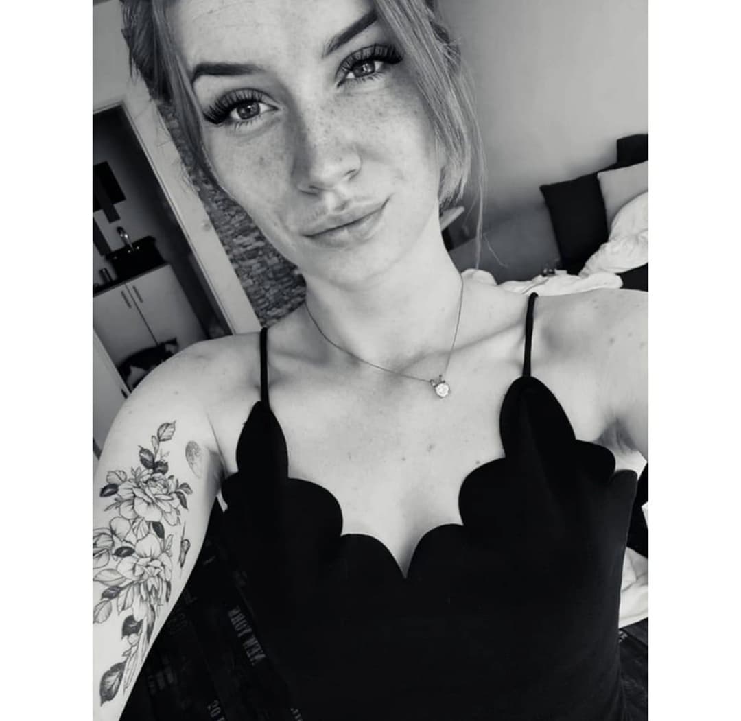 New webslut wants to be seen her account here is Webslut66