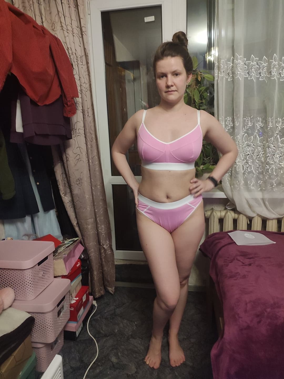 Anna showing off her pink panties