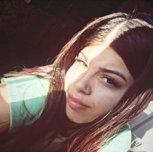 Quiere que le rompan el orto por primera vez .. se lo merece ?