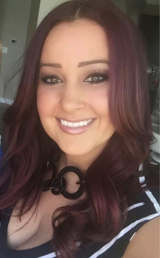 Alicia’s big titty grope moment was so quick she probably doesn’t remember being on G G W for it