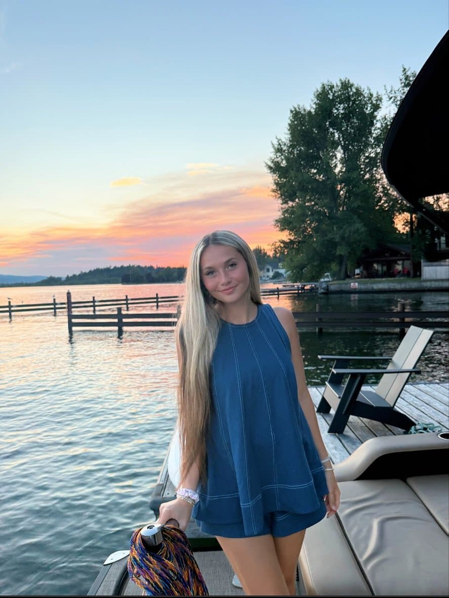 Tight college slut Andi with nice tits (request)