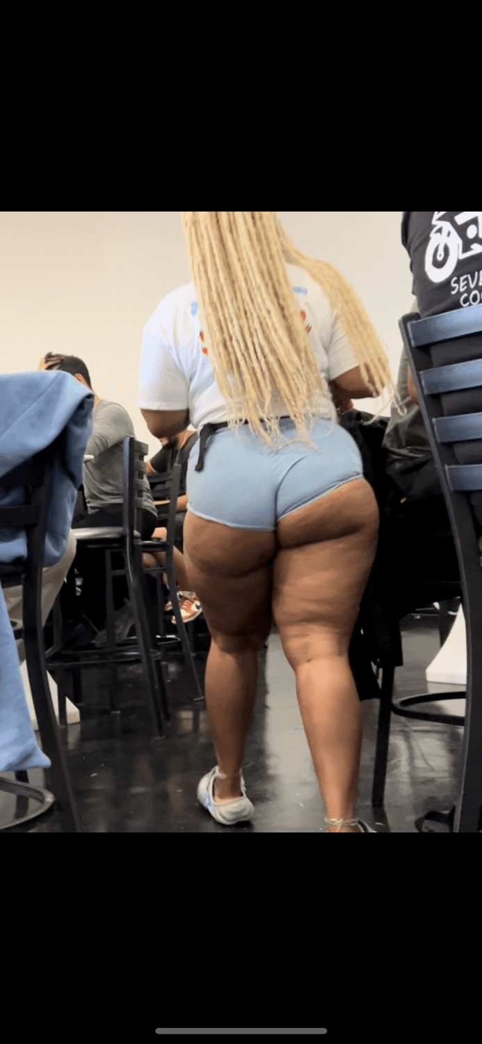 Click to view full size Thick ebony with super phat ass Gina