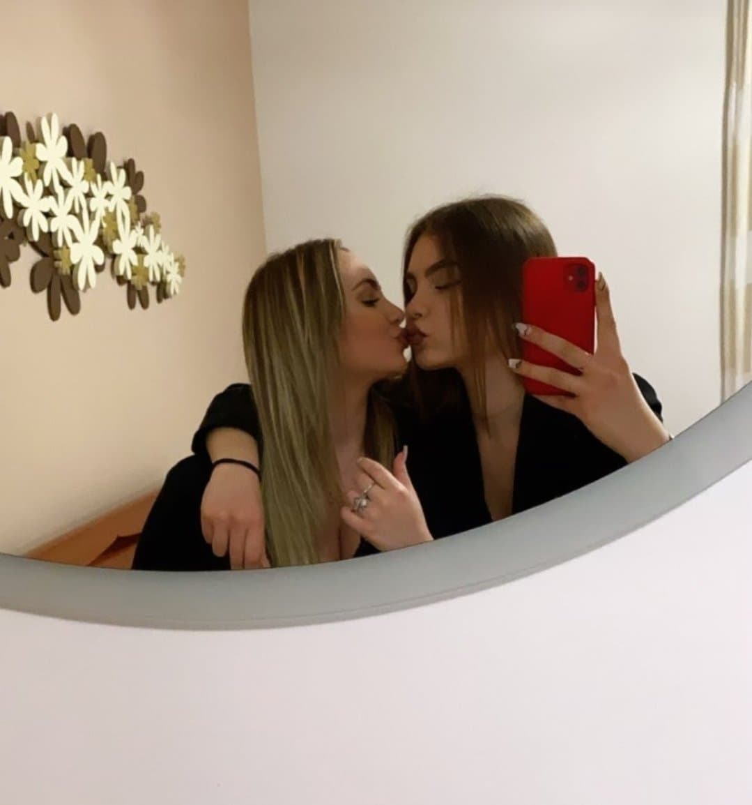 Shameless Italian IRL mom deserves your loads - pls repost!!