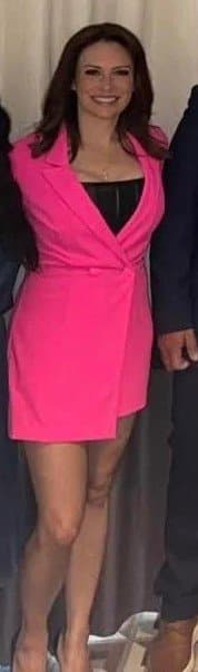 Christian politician Tudor Dixon has massive mommy milkers. This hot slut whores herself for votes