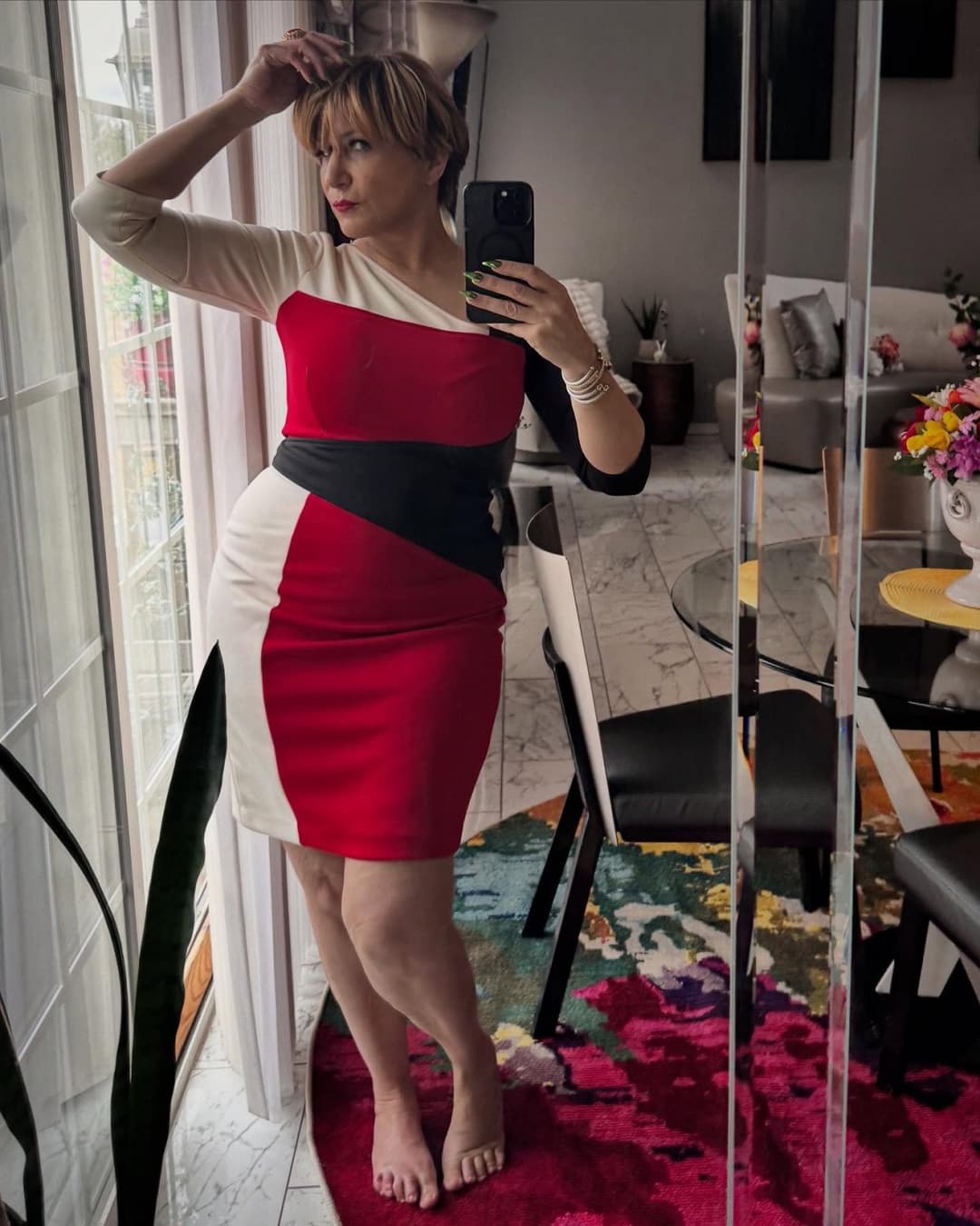 Thick Gilf flight attendant 3