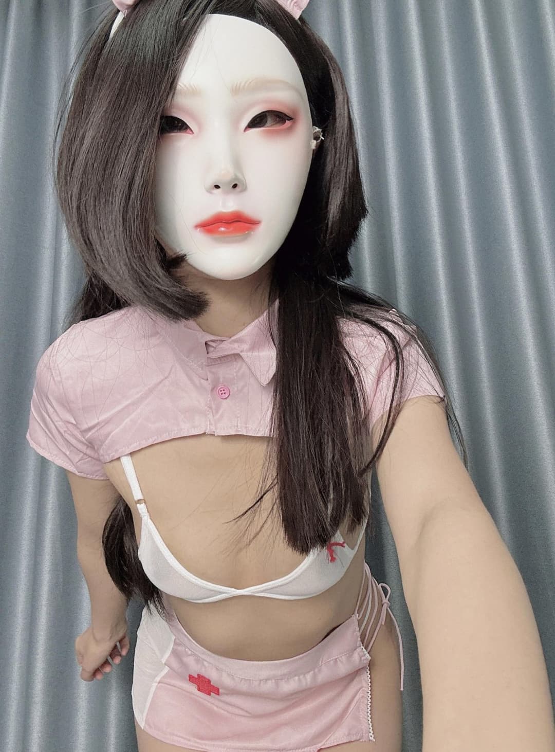 If it’s messy, then the right spots are being stimulated!