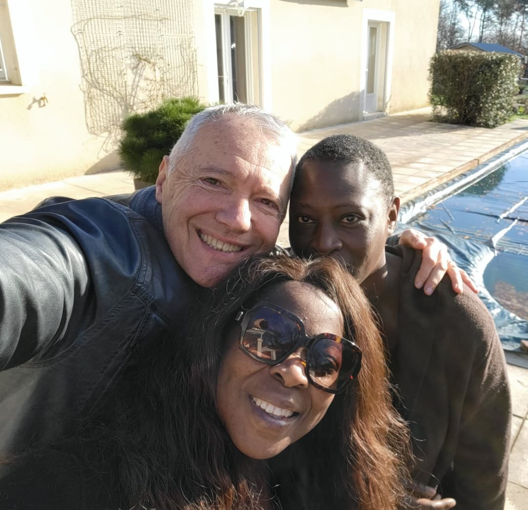 Big breasted Senegal whore craves white flesh deep inside her