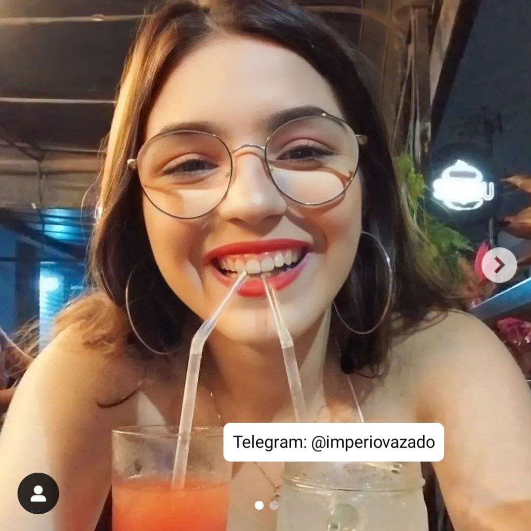 Click to view full size Muito linda vazou ? - Completo no link da Bio ✅
