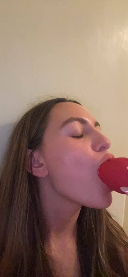 Click to view full size Ķřýśťà