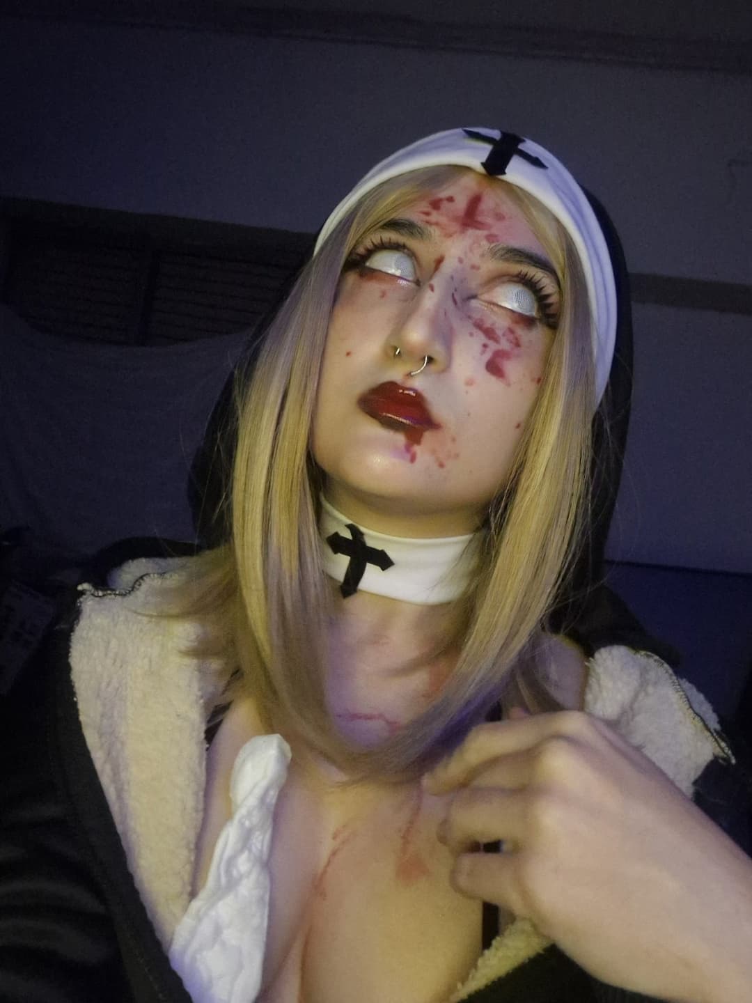 Lovingrouse the nun la monja