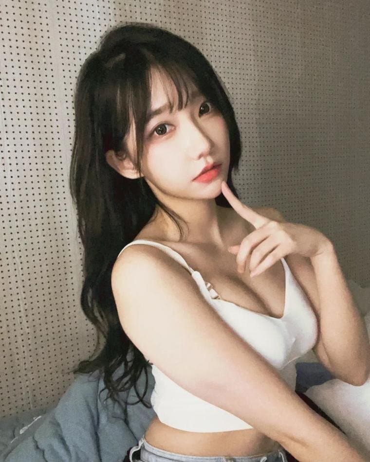 Magenta (QWER) Big boobs small waist KPOP Fap Album