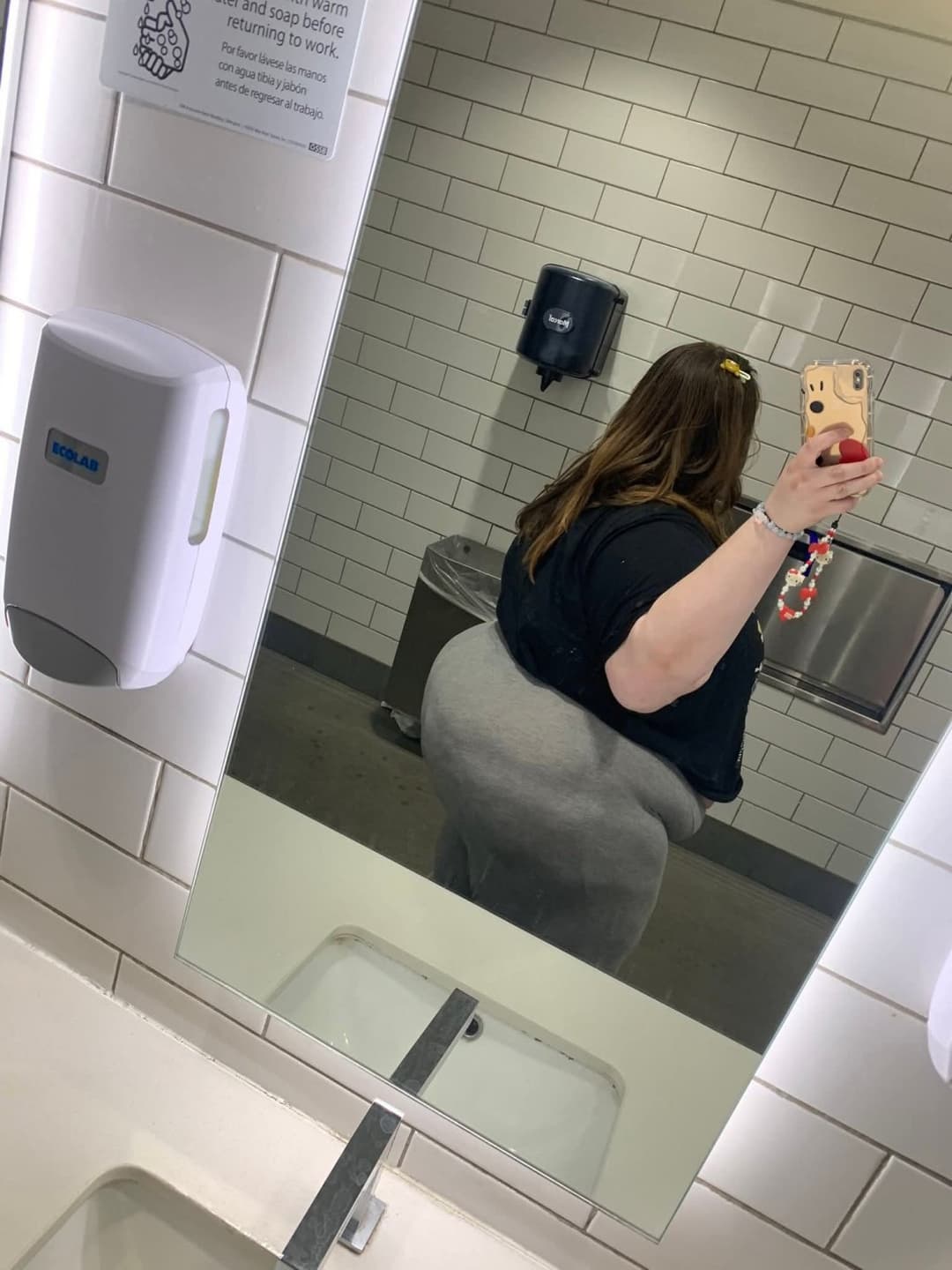 MASSIVE HUGE PAWG SSBBW BBW HUGE THICK BIG ASS GOONER MATERIAL
