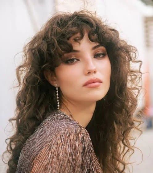 Exotic spanish actress Gabriela Andrada is a natural beauty with a face made for your hot load