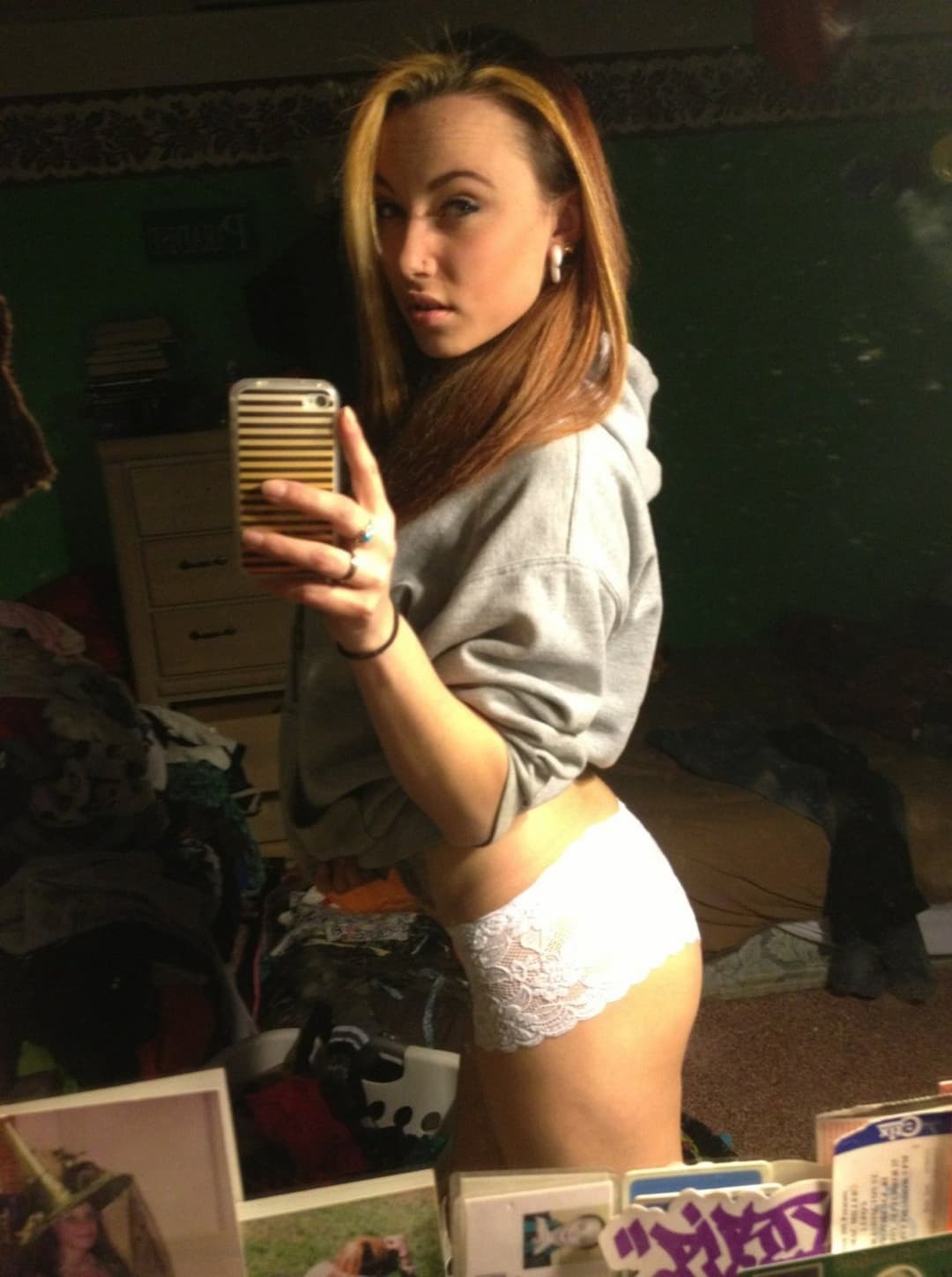 Hot redhead Betty May cam show and nude selfies
