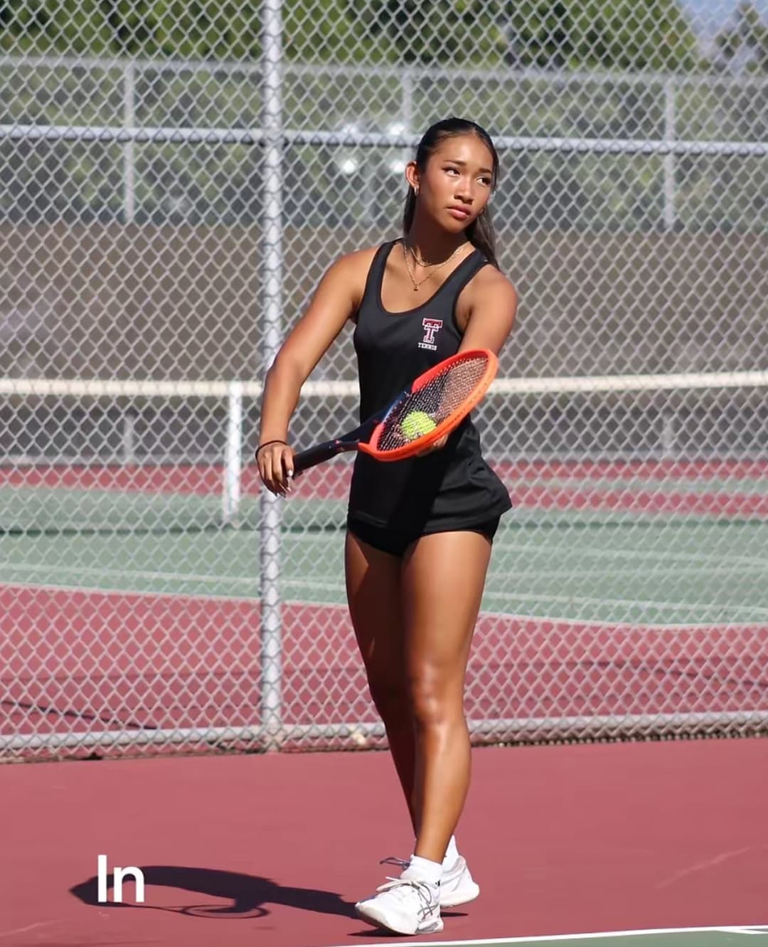 - friends asian slut girlfriend playing Tennis -