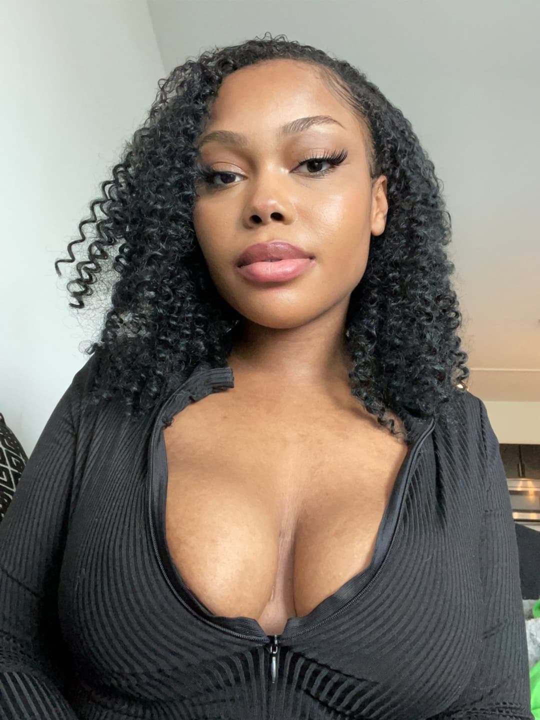 Tiddy F Ebony