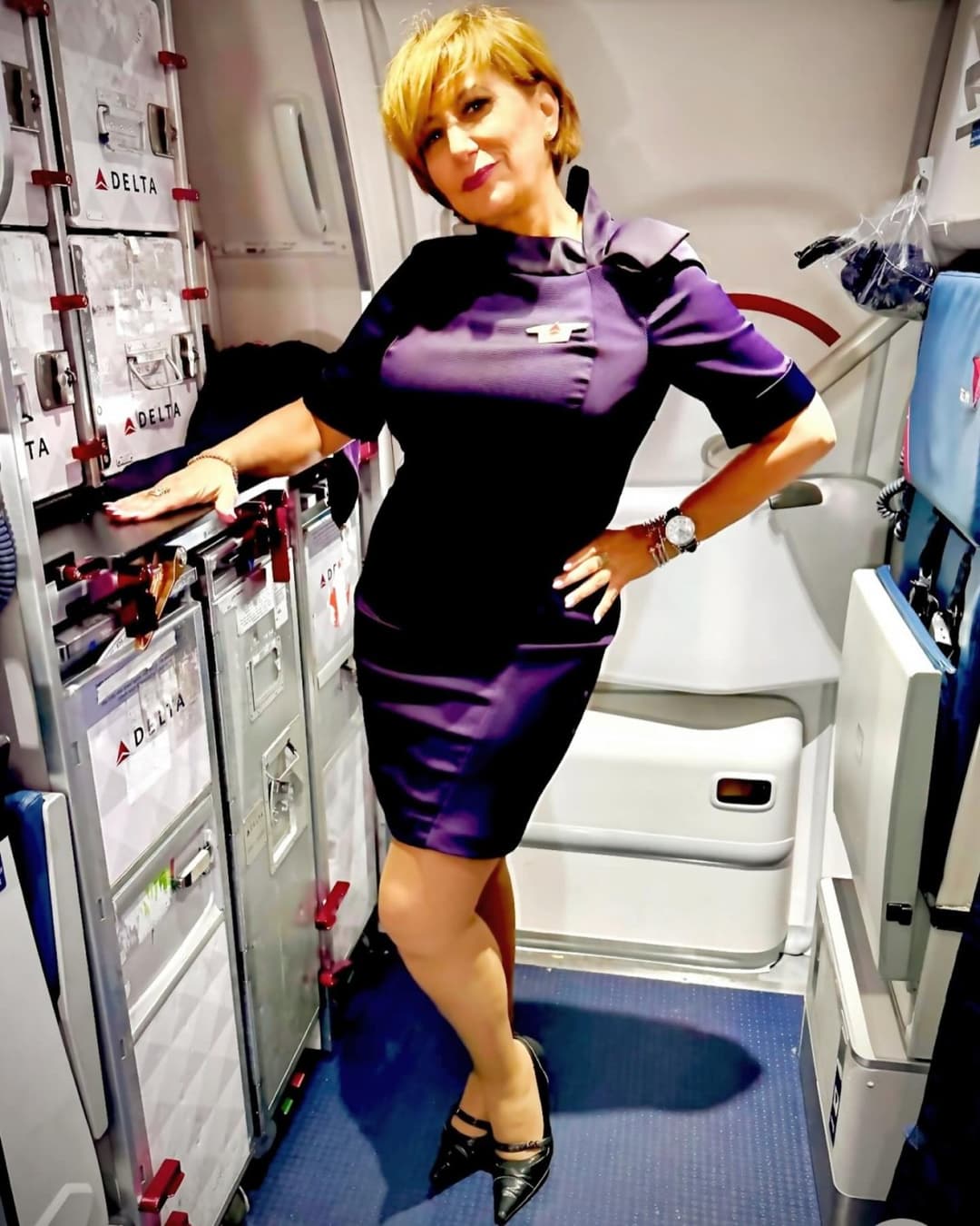 Thick Gilf flight attendant 3