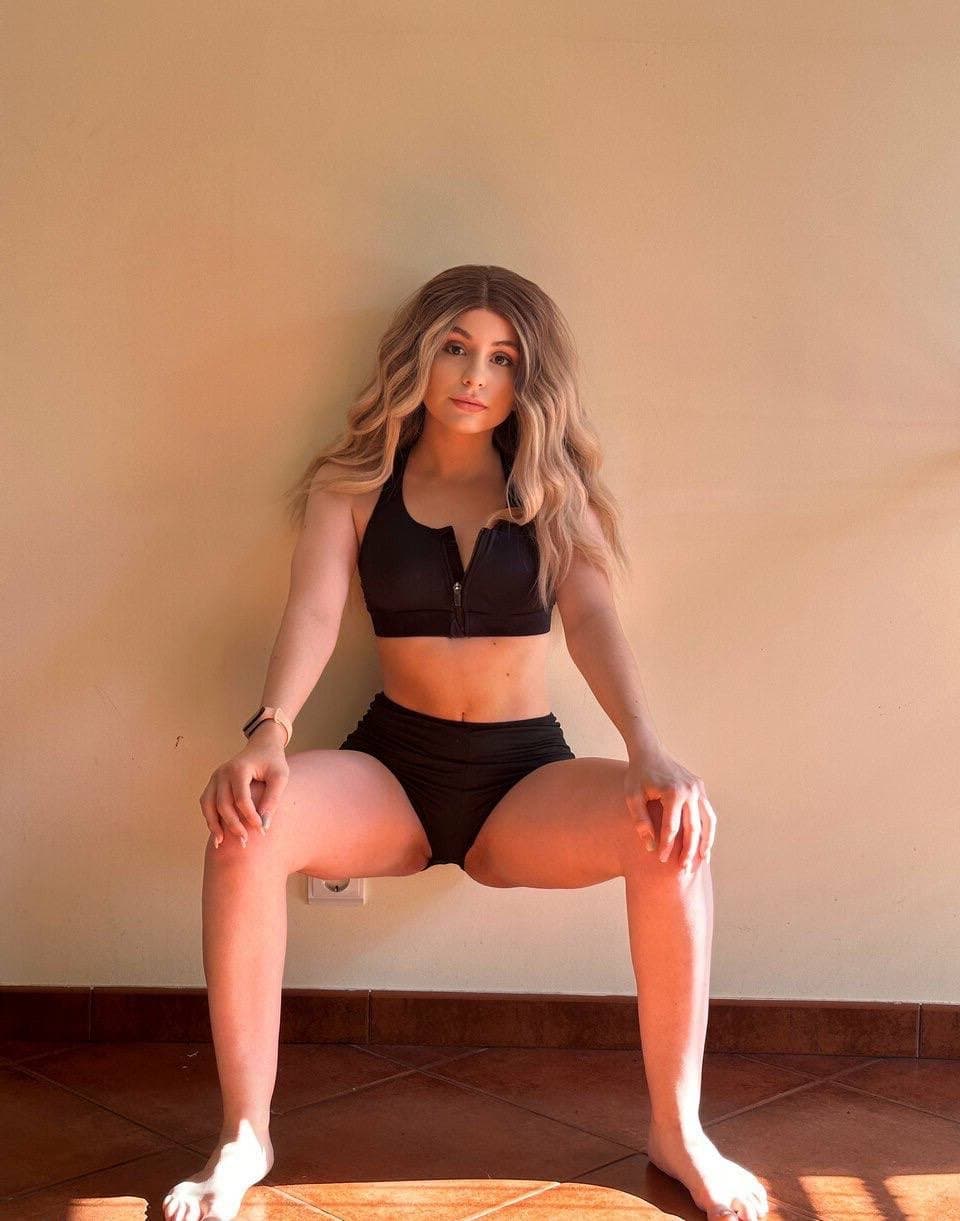 Novinha gostosa com conteudo exclusivo de Portugal - Catarina 19 anos