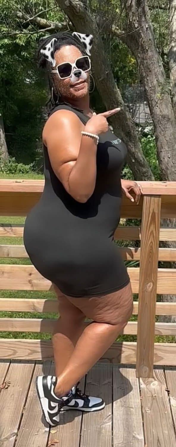 CURVY THICK EBONY MATURE