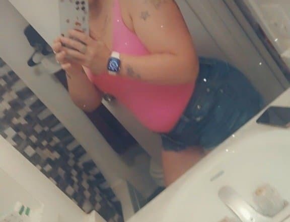 Bbw milf mom real natural mom ass gets her nudes leaked