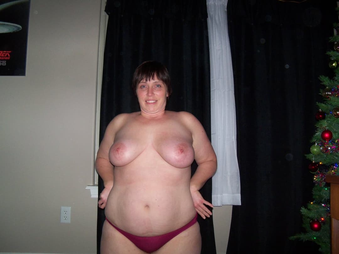 Enjoy Christmas in July as this good Christian WHORE lets loose. Sharon