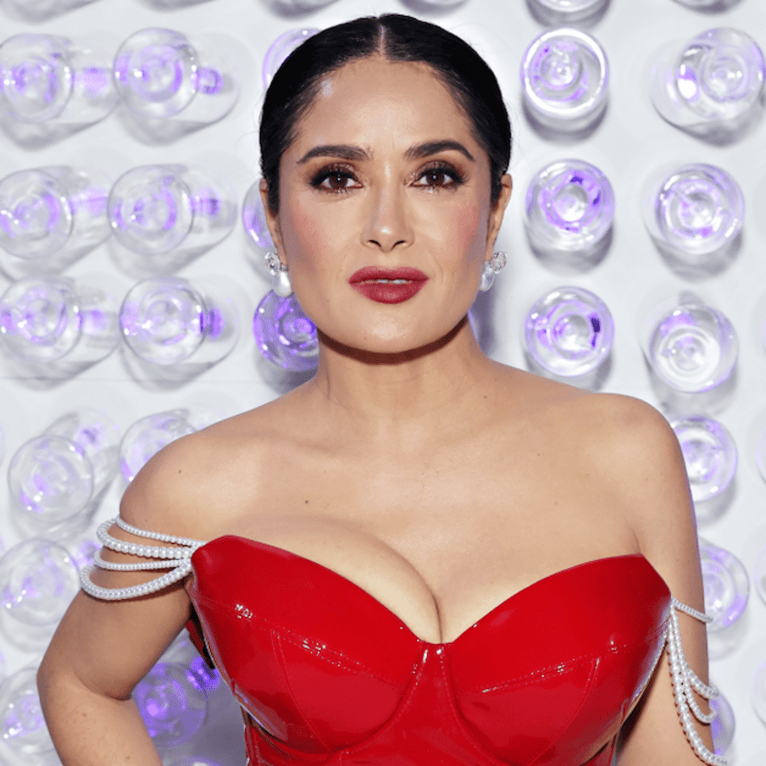 Salma Hayek hot puta arabe