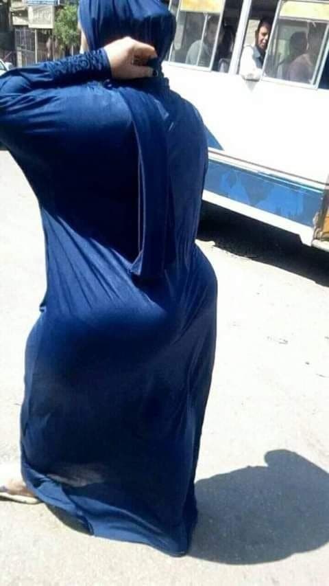 Hijab arabian milf in street ?hidden camera