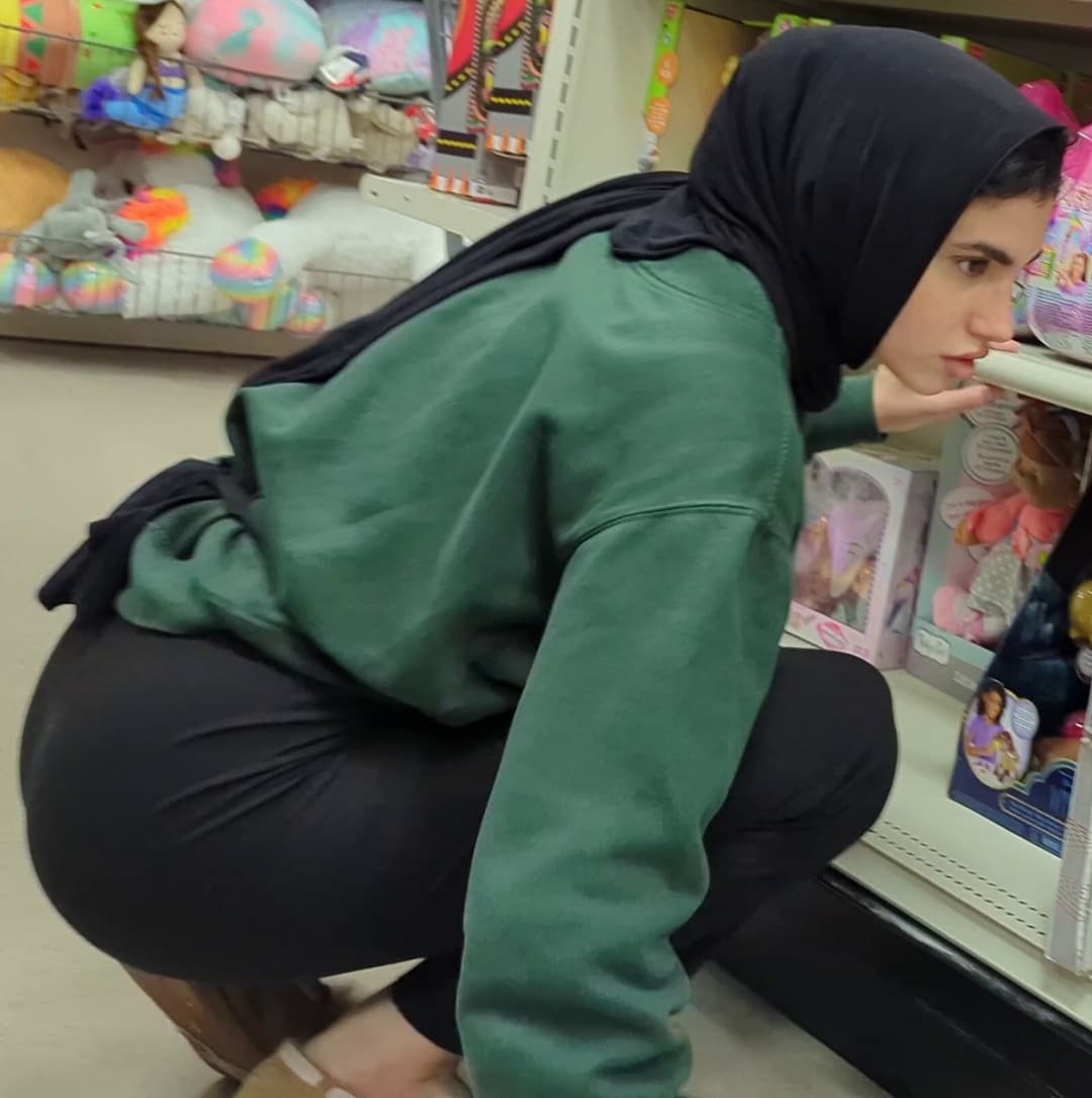 Hijabi Sluty big ass Muslim candid