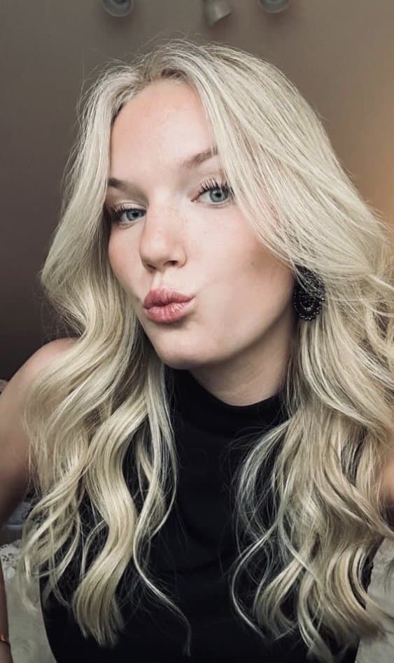 Someones slutty blonde hot daughter Anna.  Make daddy proud as a webslut